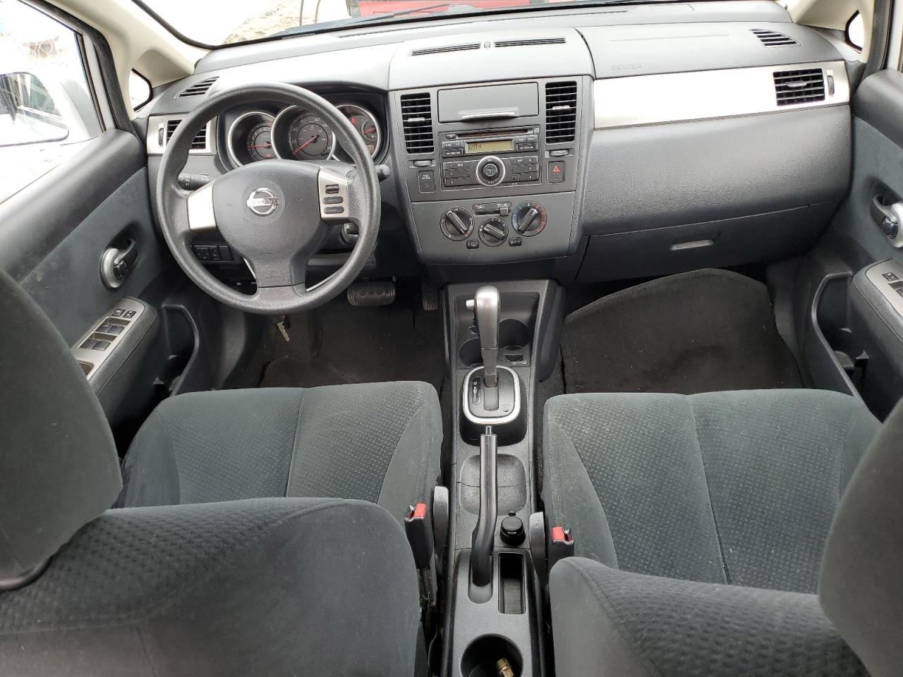 2010 Nissan Versa - Image 8