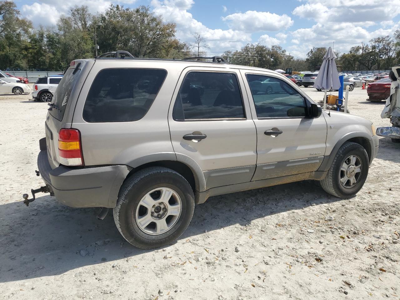 2001 Ford Escape - Image 3