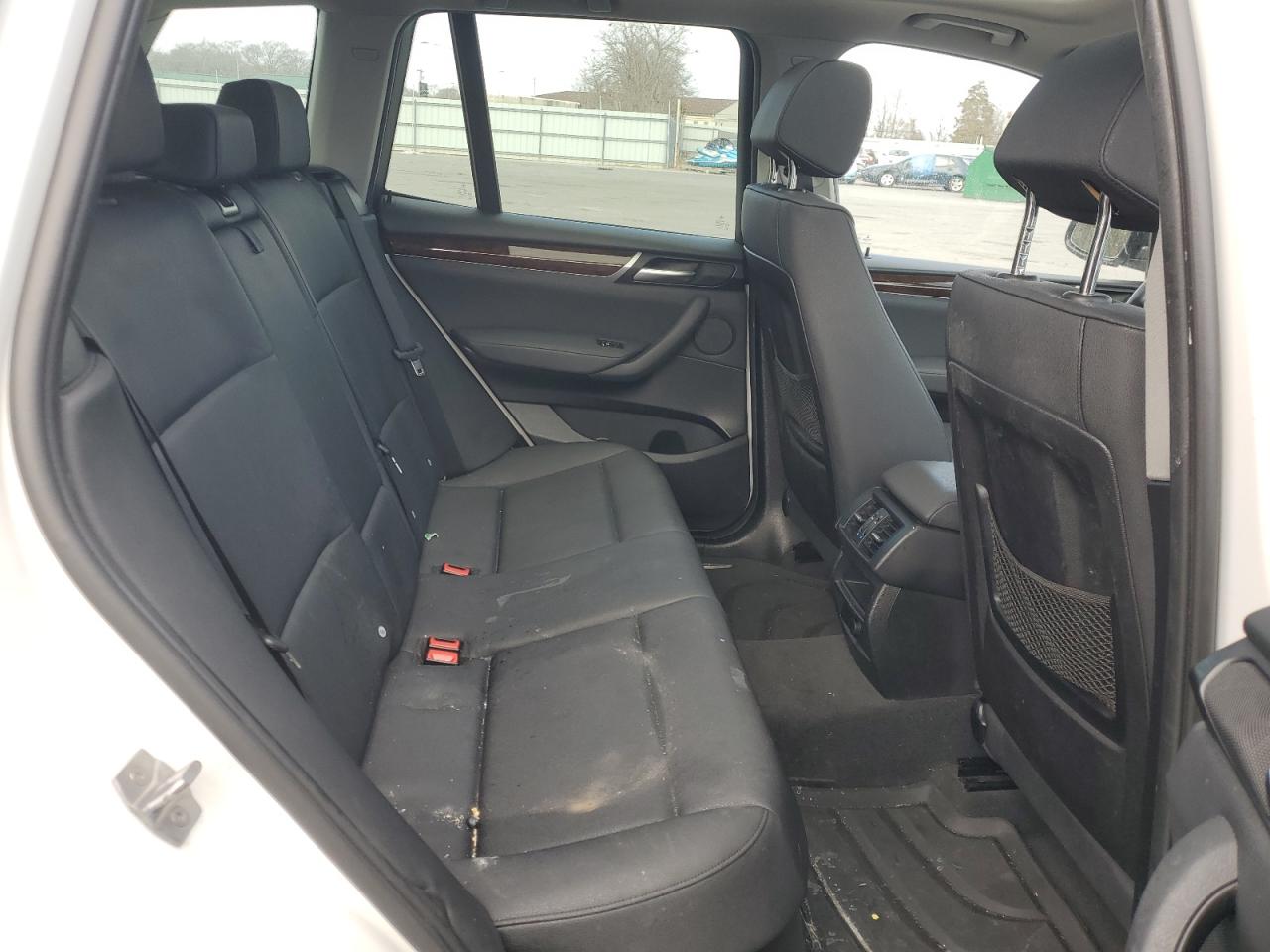 2016 BMW X3 - Image 11