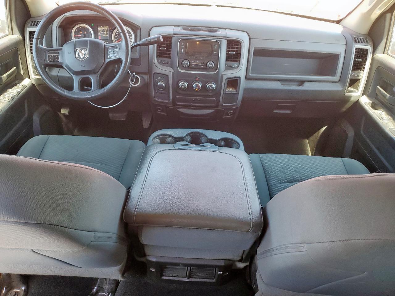 2015 RAM 1500 - Image 8