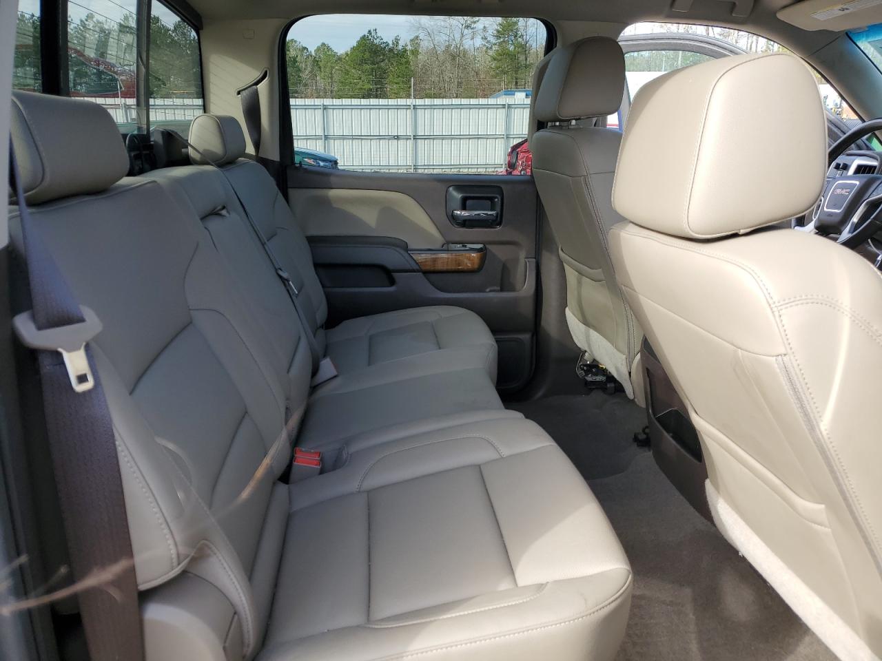 2018 GMC Sierra - Image 10