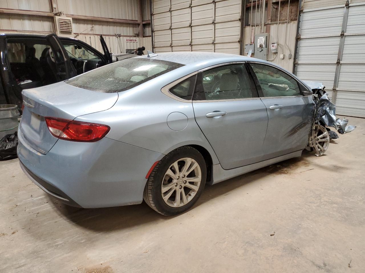 2015 Chrysler 200 - Image 3