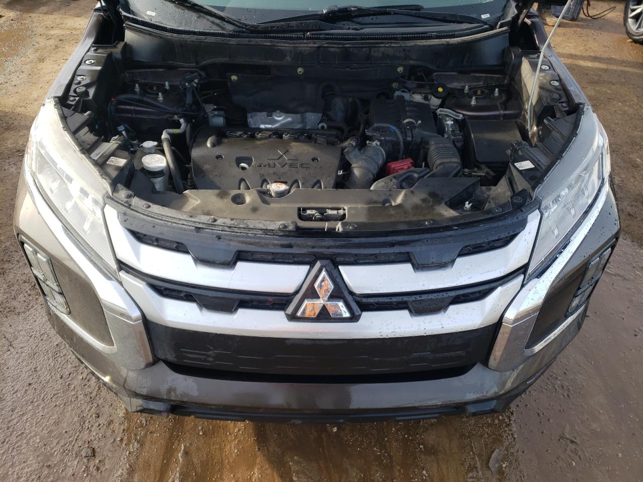 2021 Mitsubishi Outlander - Image 11