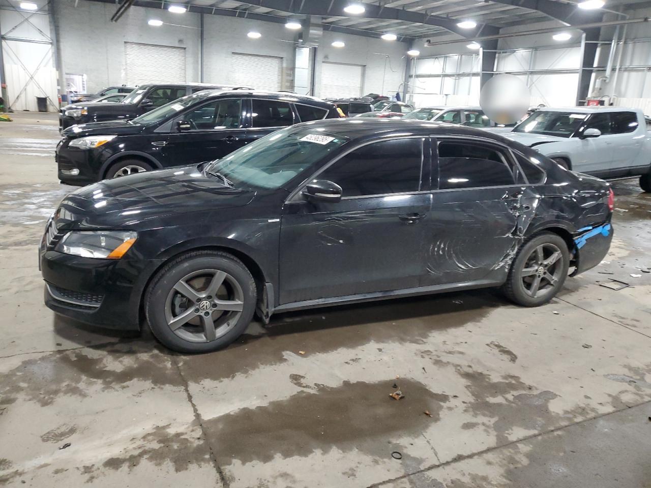 2014 Volkswagen Passat - Image 1