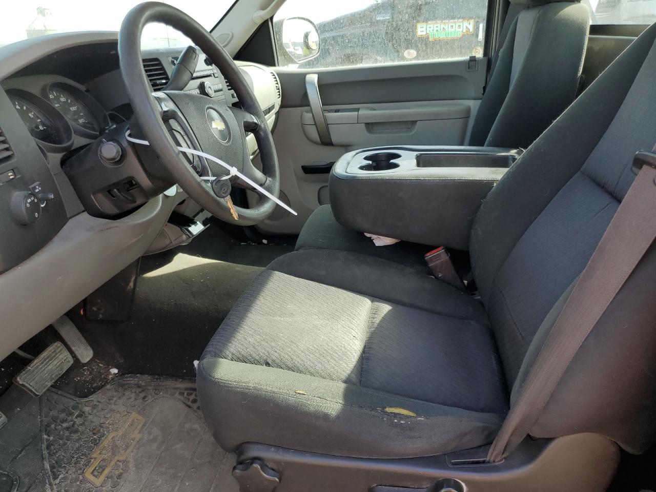 2012 Chevrolet Silverado - Image 7