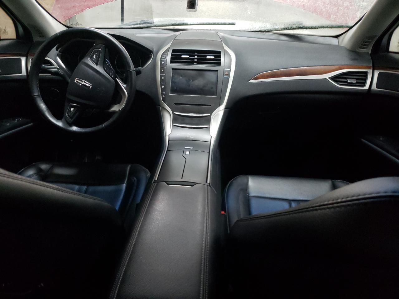 2016 Lincoln MKZ - Image 8