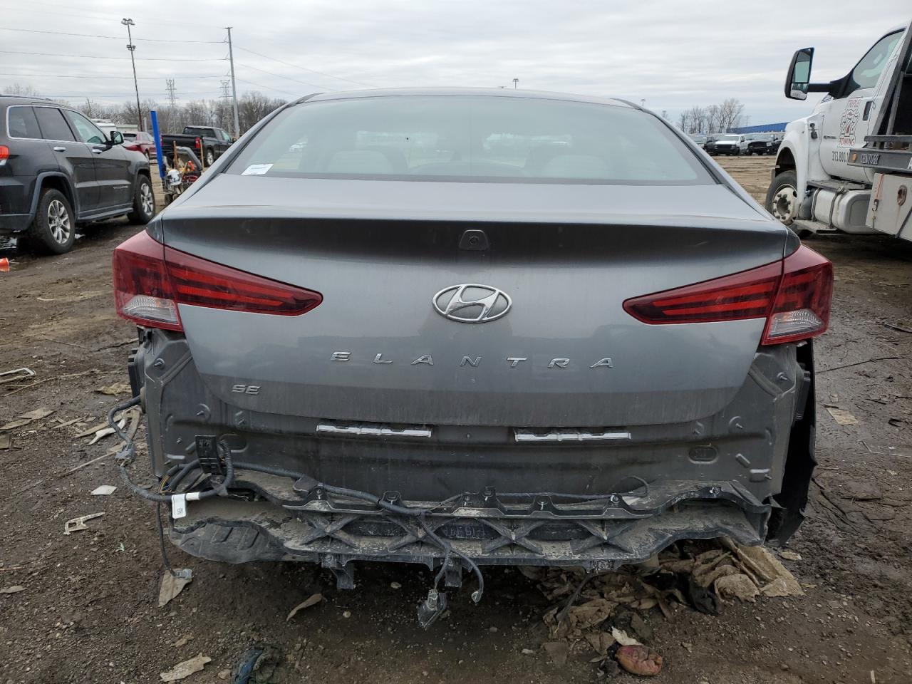 2019 Hyundai Elantra - Image 6
