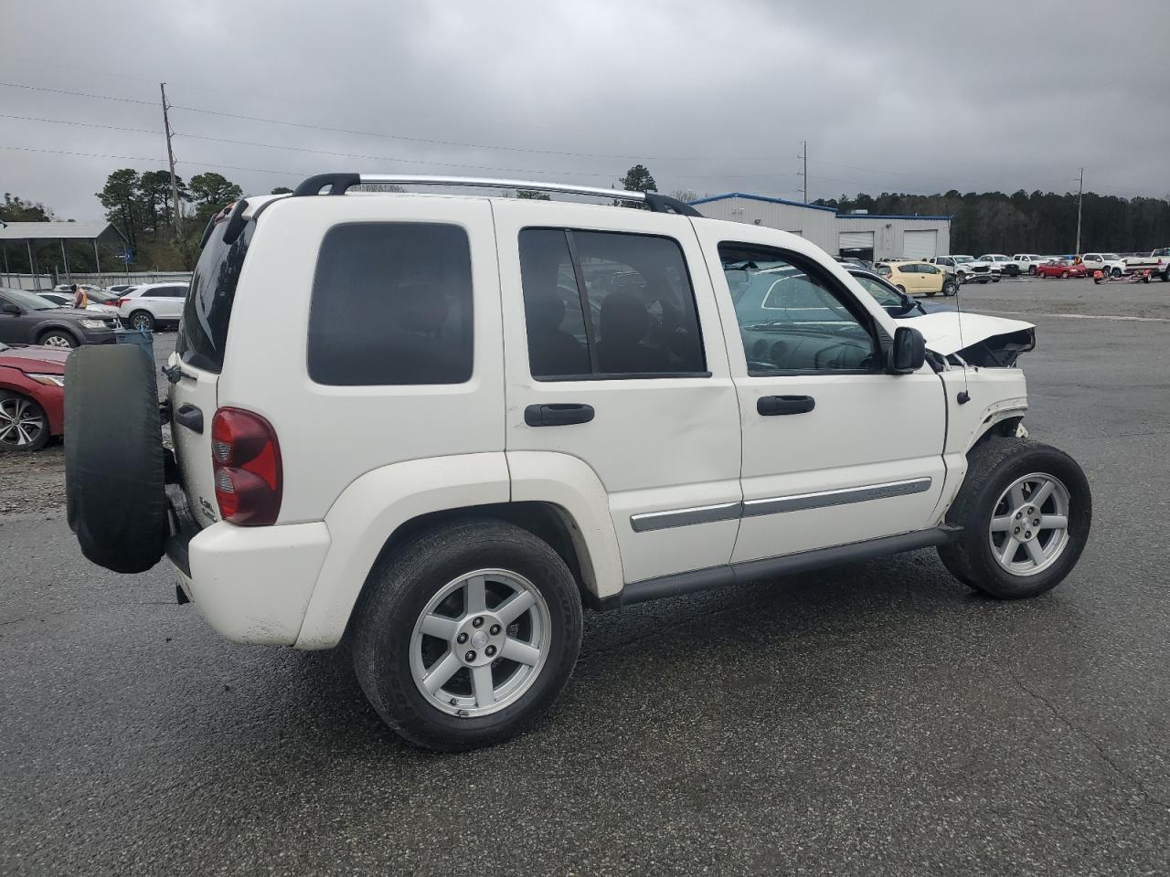 2006 Jeep Liberty (North America) - Image 3