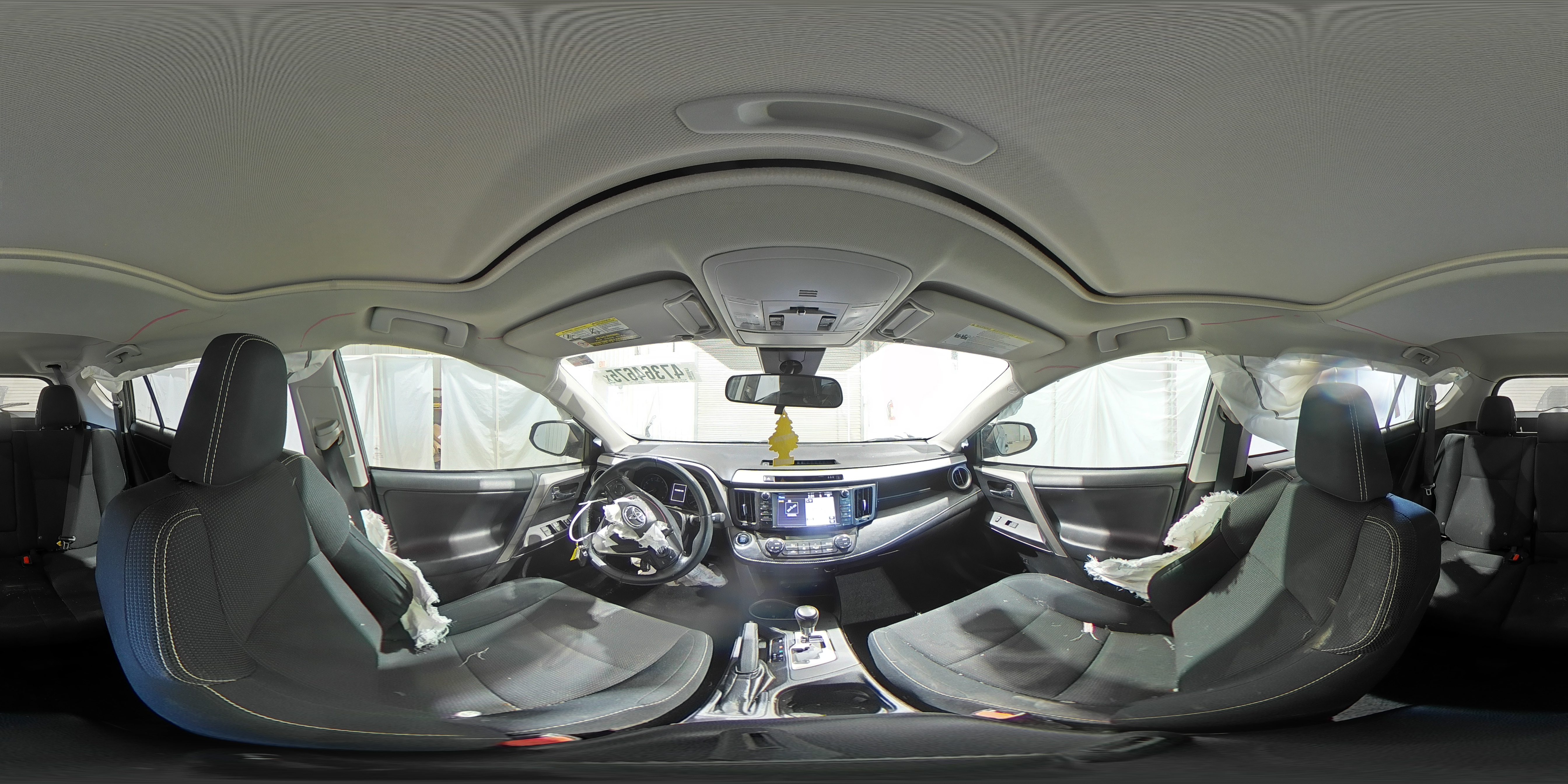 2018 Toyota RAV 4 - Image 14