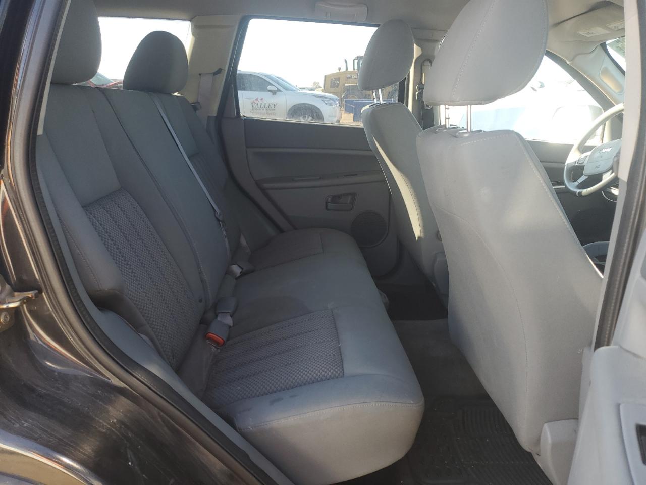 2005 Jeep Grand Cherokee Laredo VIN: 1J4GR48K65C562190 Lot: 47544635