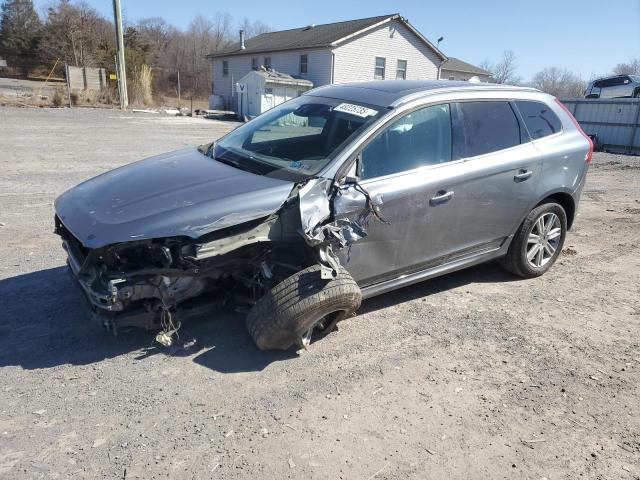  VOLVO XC60 2017 Srebrny
