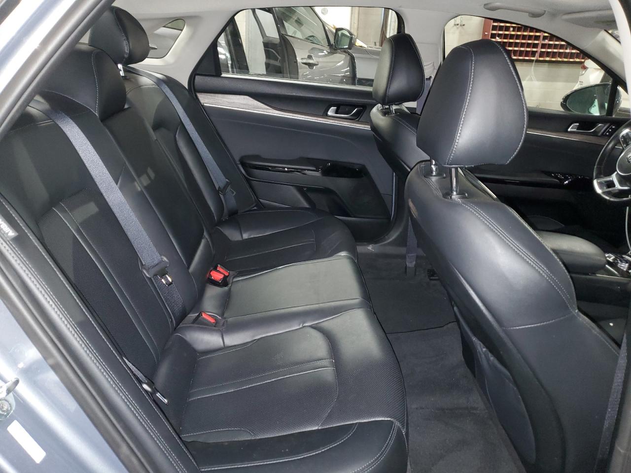 2021 Kia K5 - Image 10