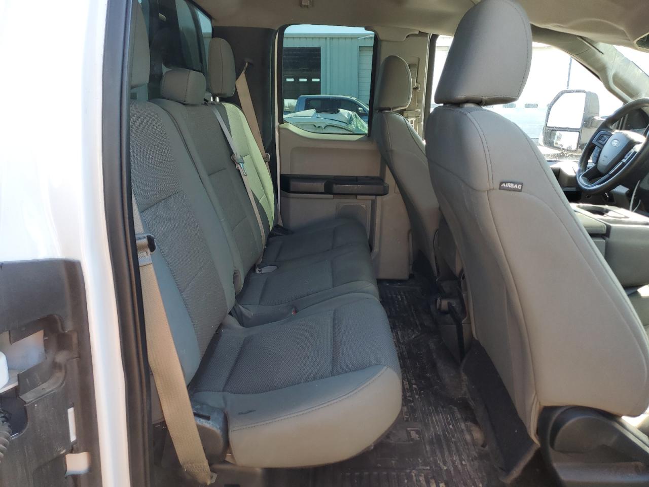 2017 Ford F250 - Image 10