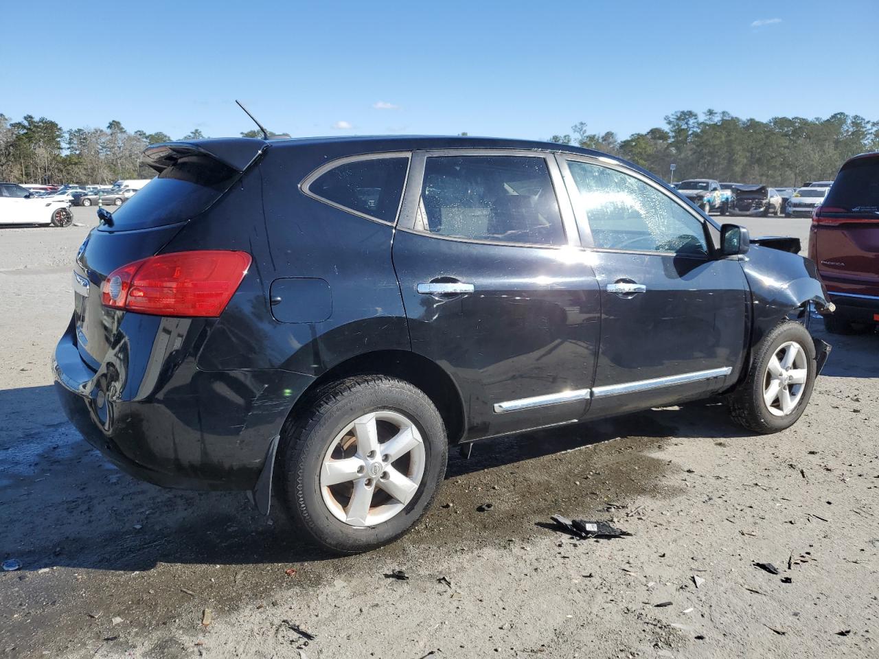 2012 Nissan Rogue - Image 3