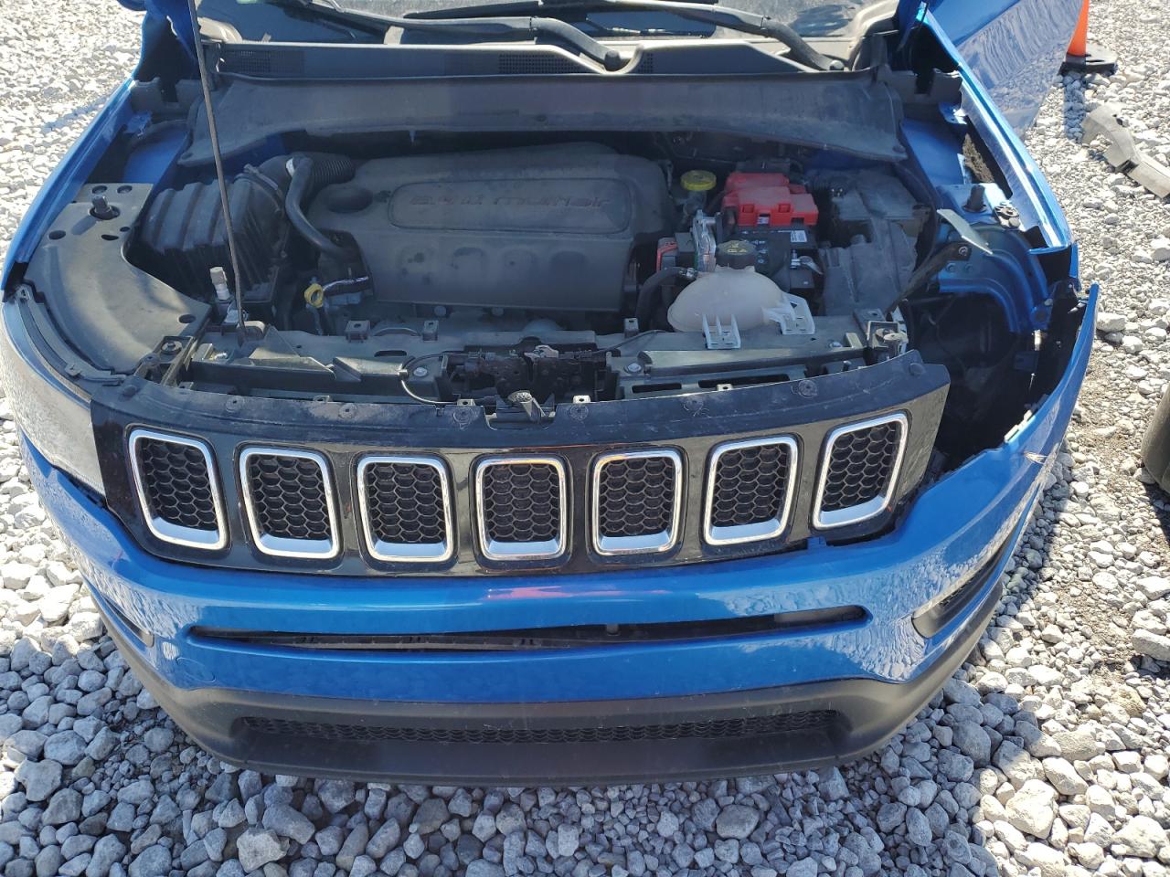 2021 Jeep Compass - Image 12