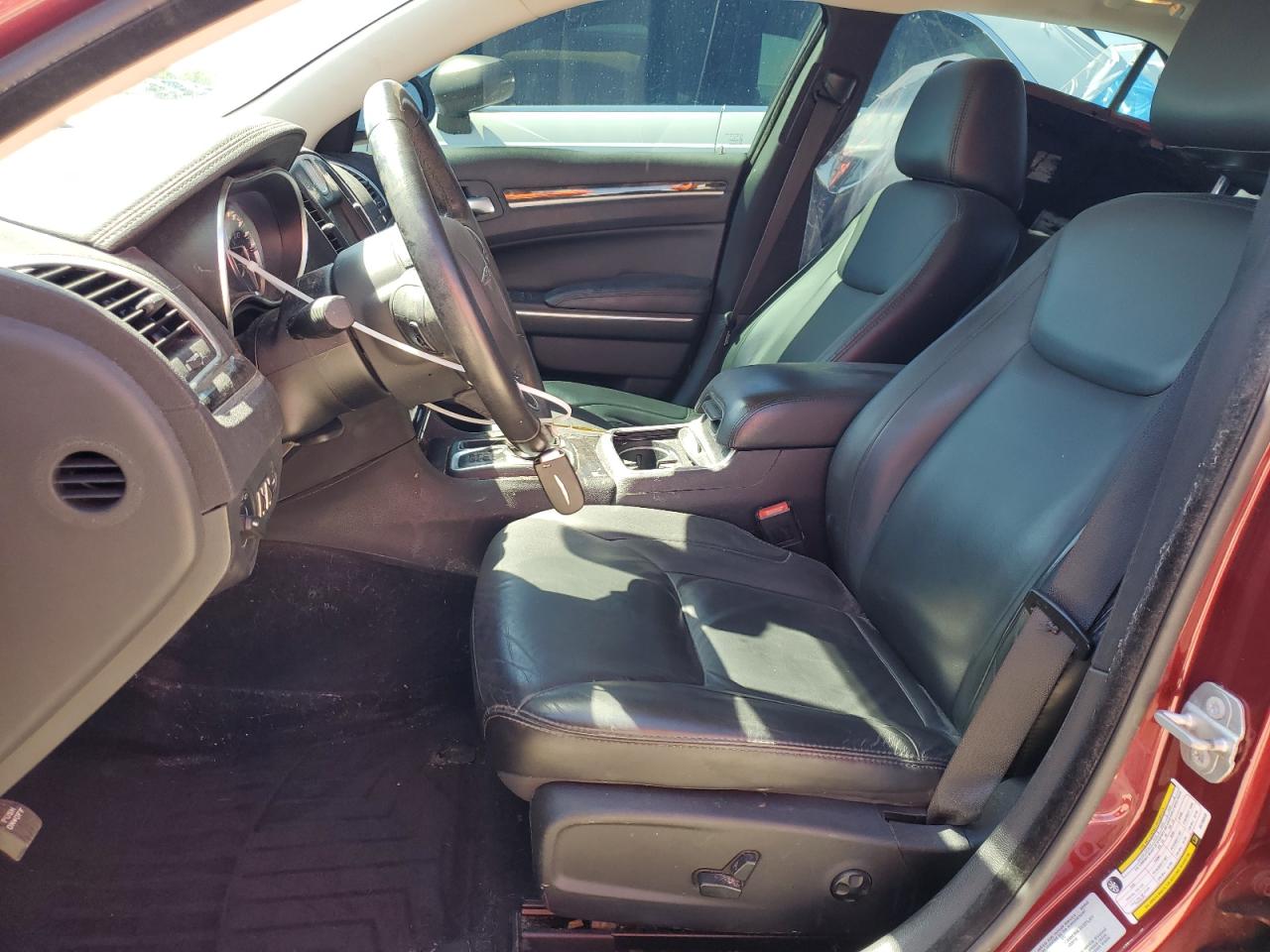 2016 Chrysler 300 - Image 7