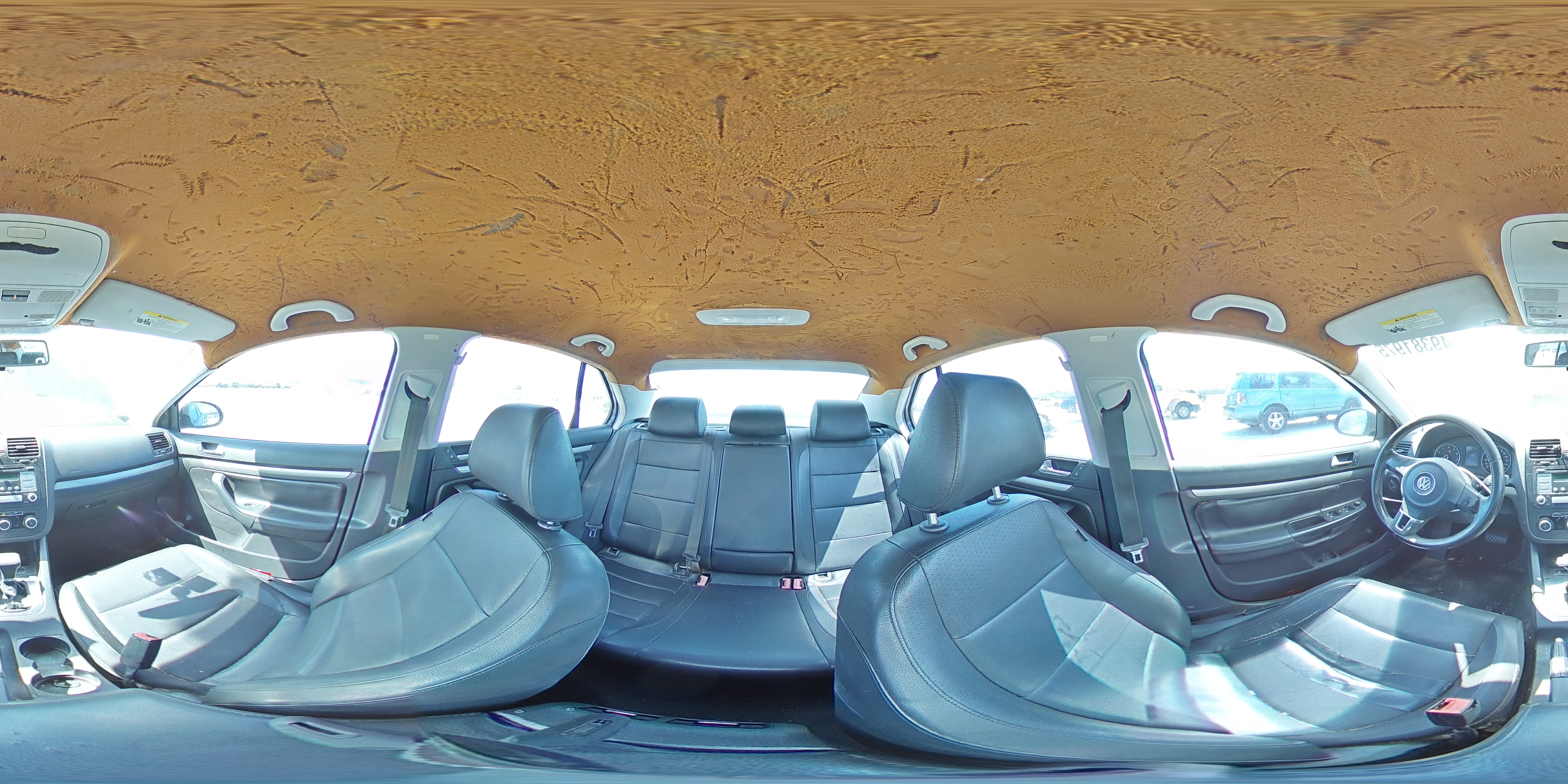 2010 Volkswagen Jetta - Image 13