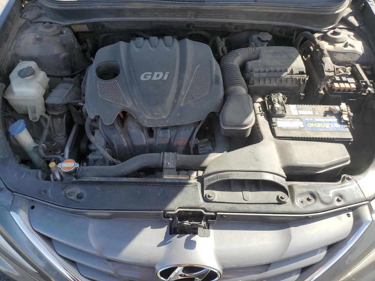 2011 Hyundai Sonata - Image 11