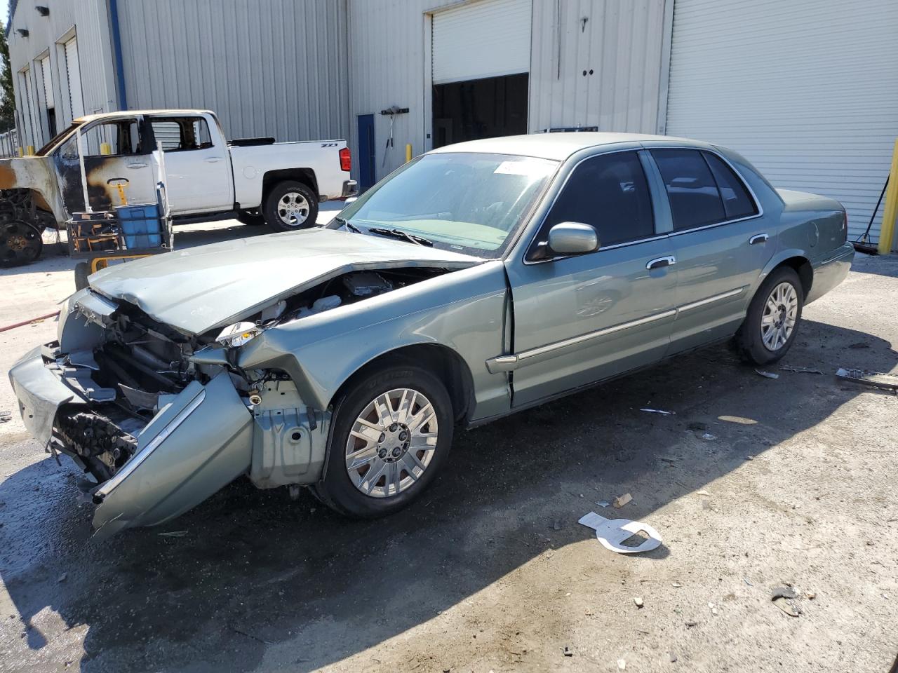2006 Mercury Grand Marquis Gs for Sale in Savannah, GA - Front End