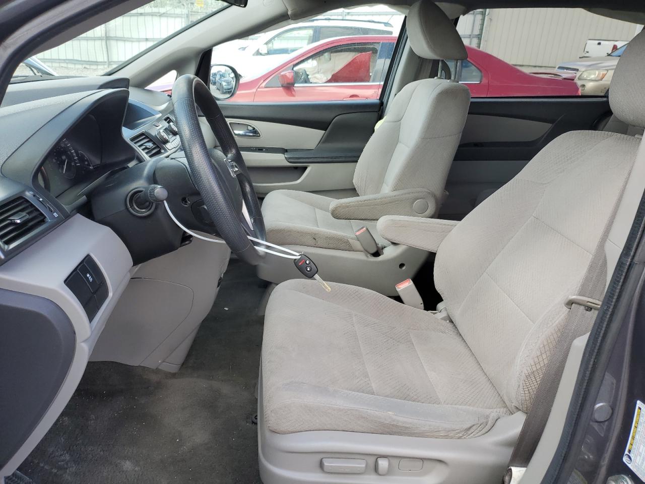 2014 Honda Odyssey - Image 7