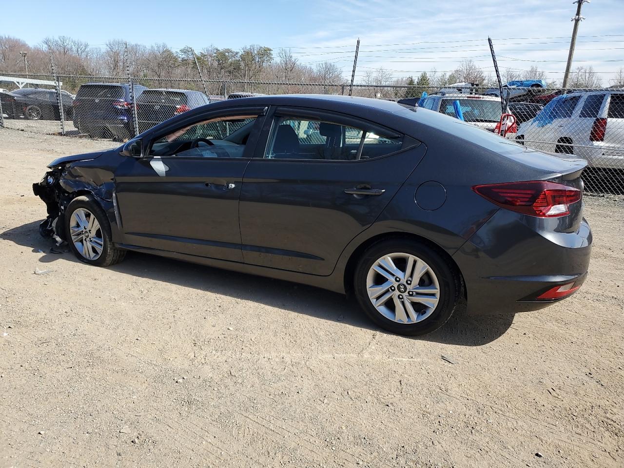 2020 Hyundai Elantra - Image 2