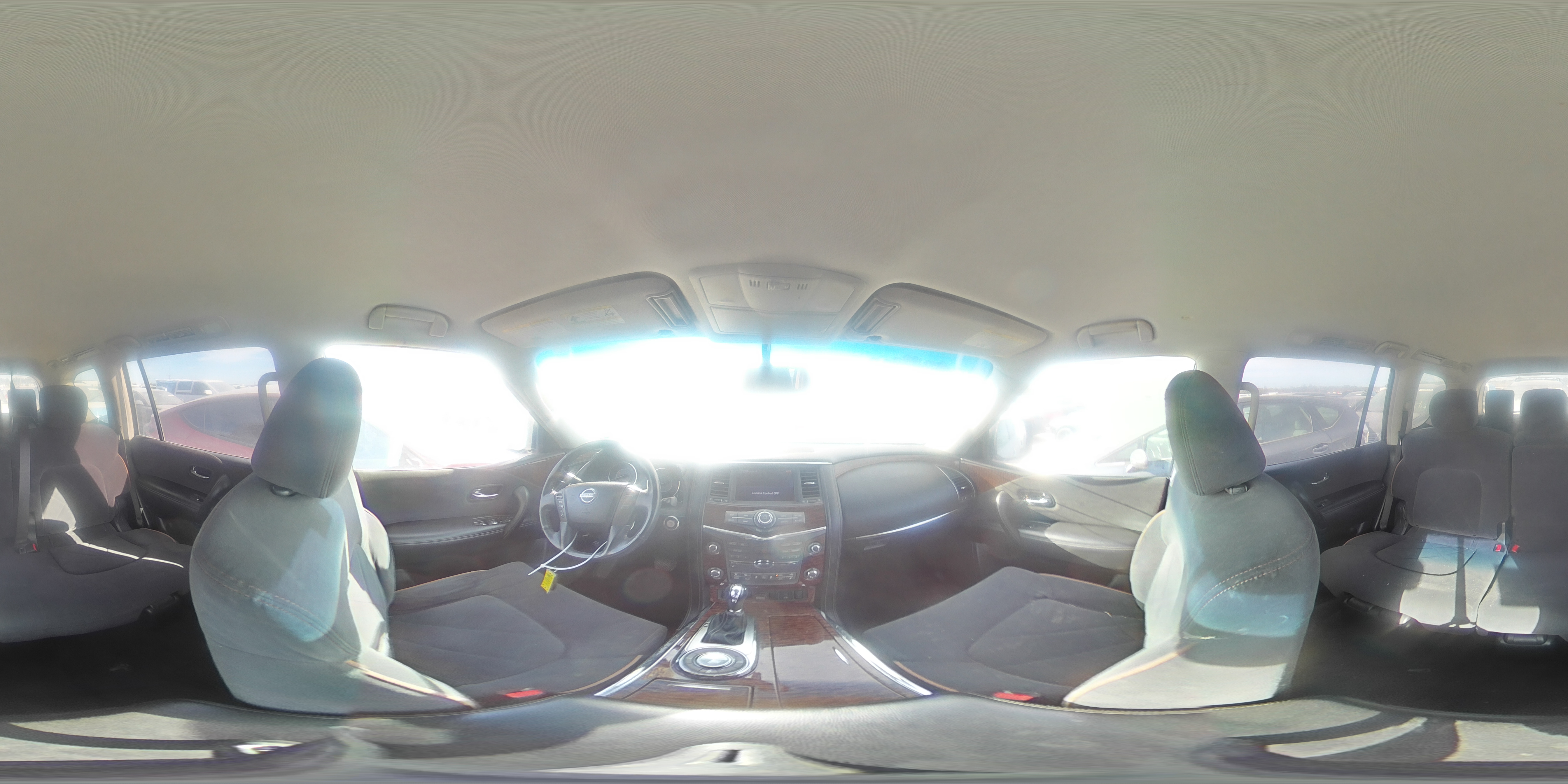 2017 Nissan Armada - Image 14