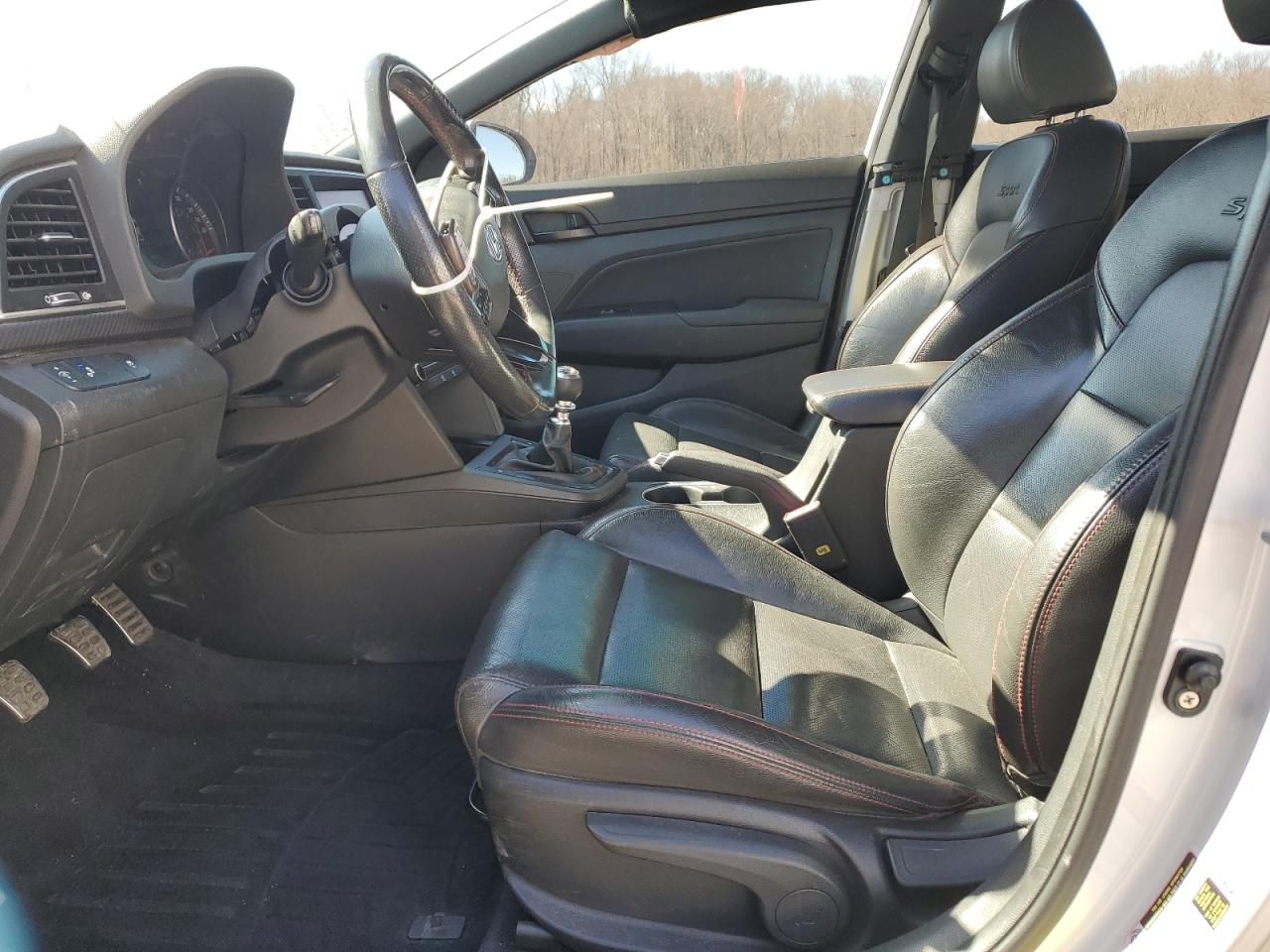 2018 Hyundai Elantra - Image 7