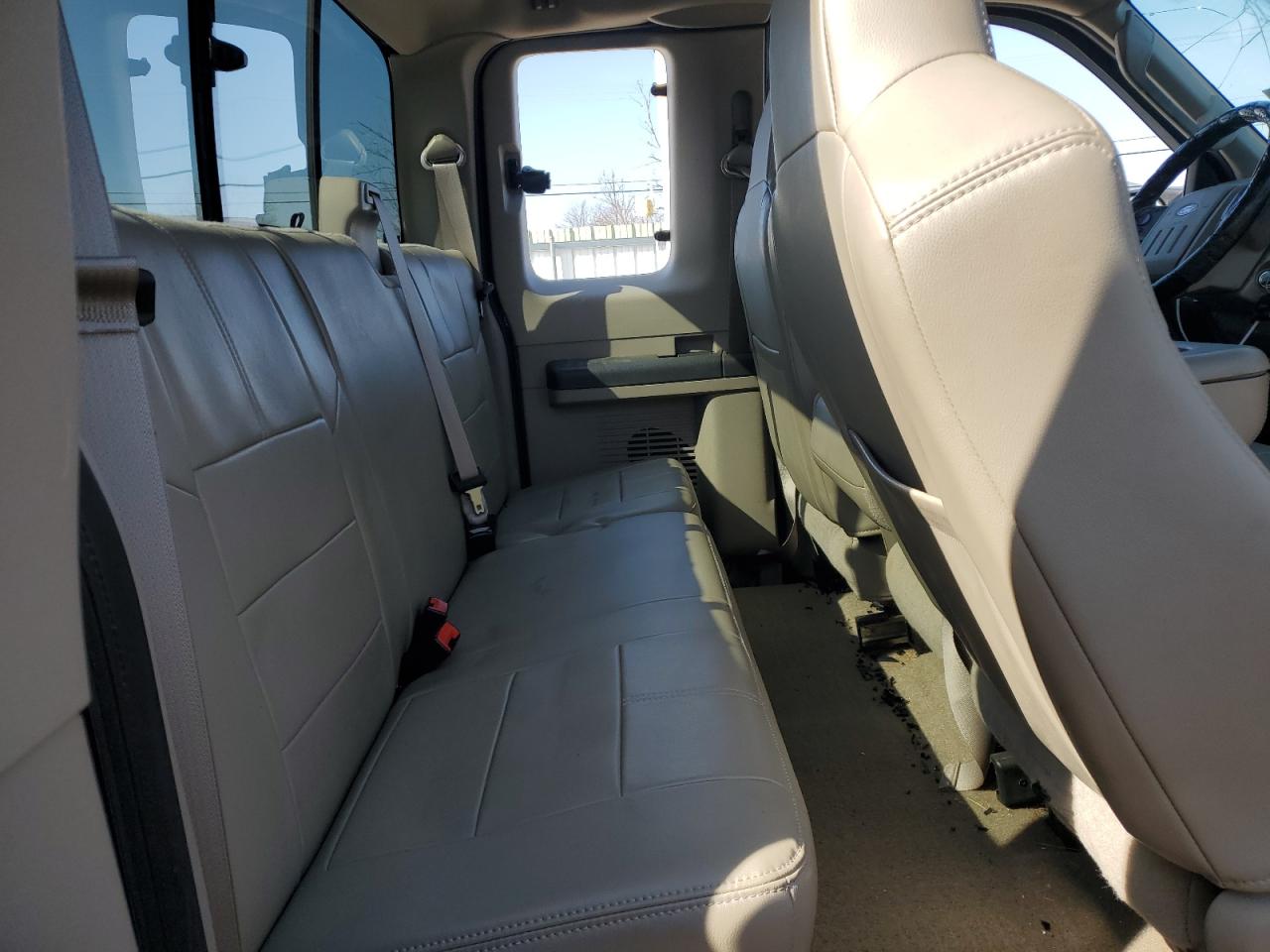 2008 Ford F250 - Image 10
