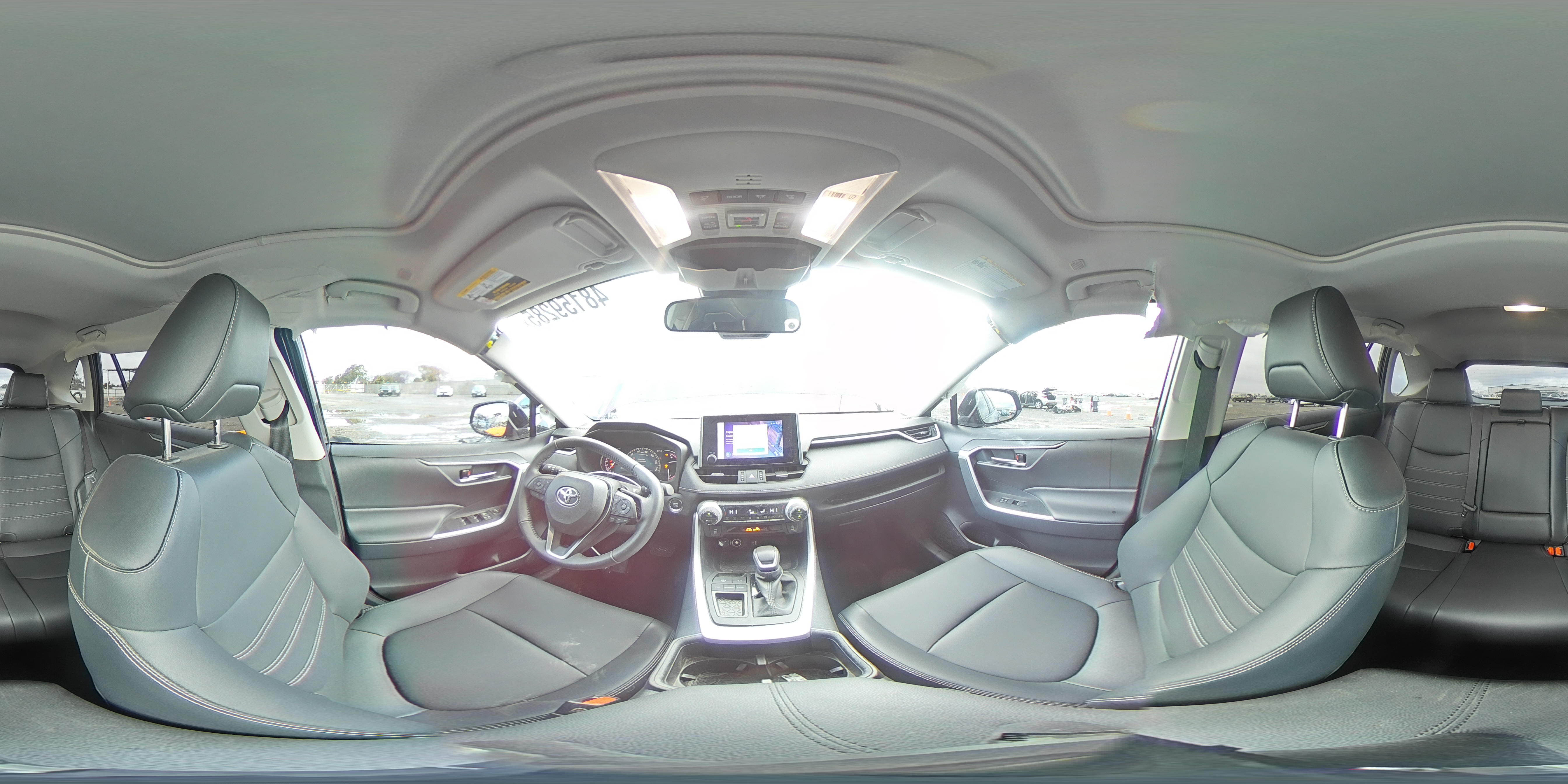 2024 Toyota RAV 4 - Image 13