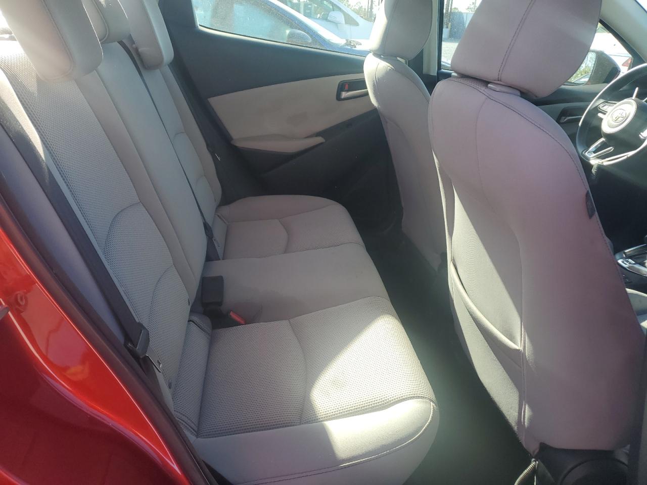 2019 Toyota Yaris - Image 10