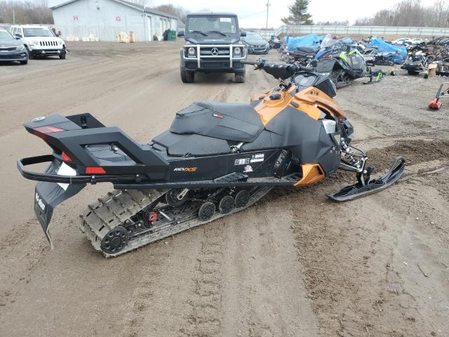 2016 SKIDOO GRAND TOUR