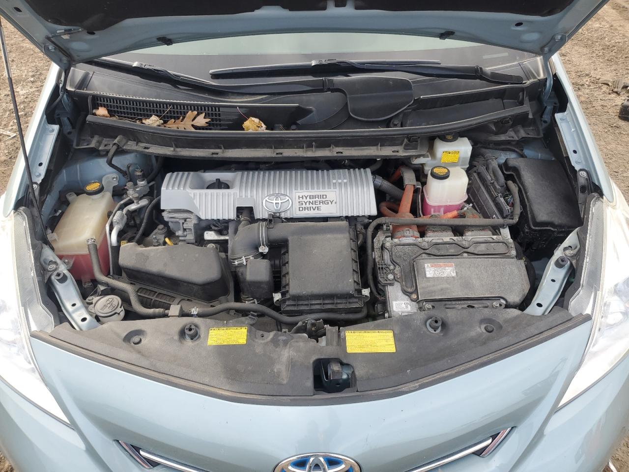2013 Toyota Prius - Image 12