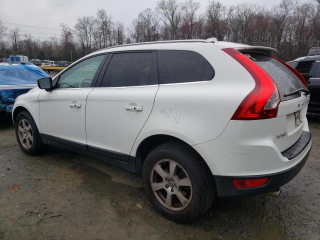 Паркетники VOLVO XC60 2012 Белы