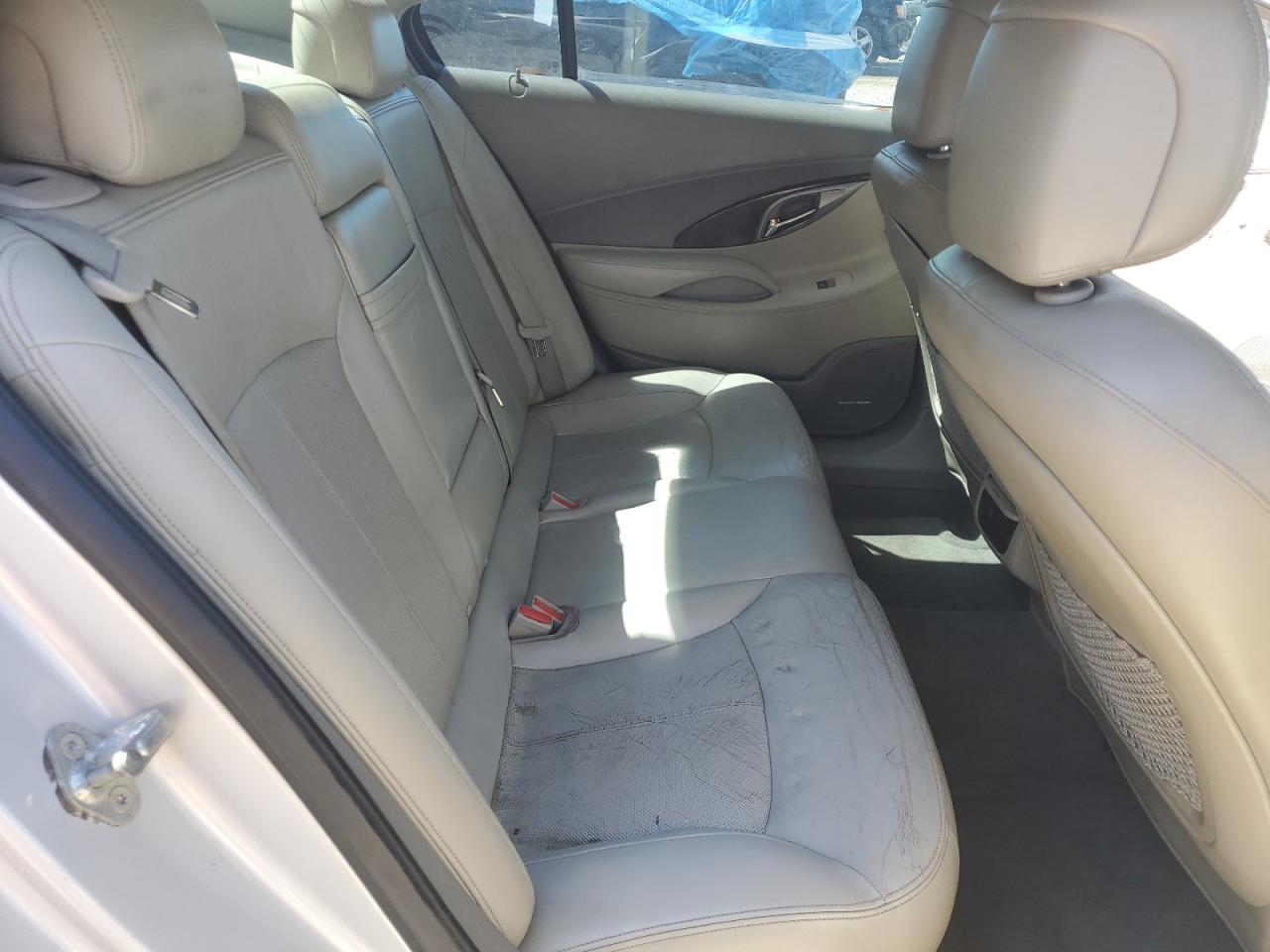 2011 Buick LaCrosse - Image 10