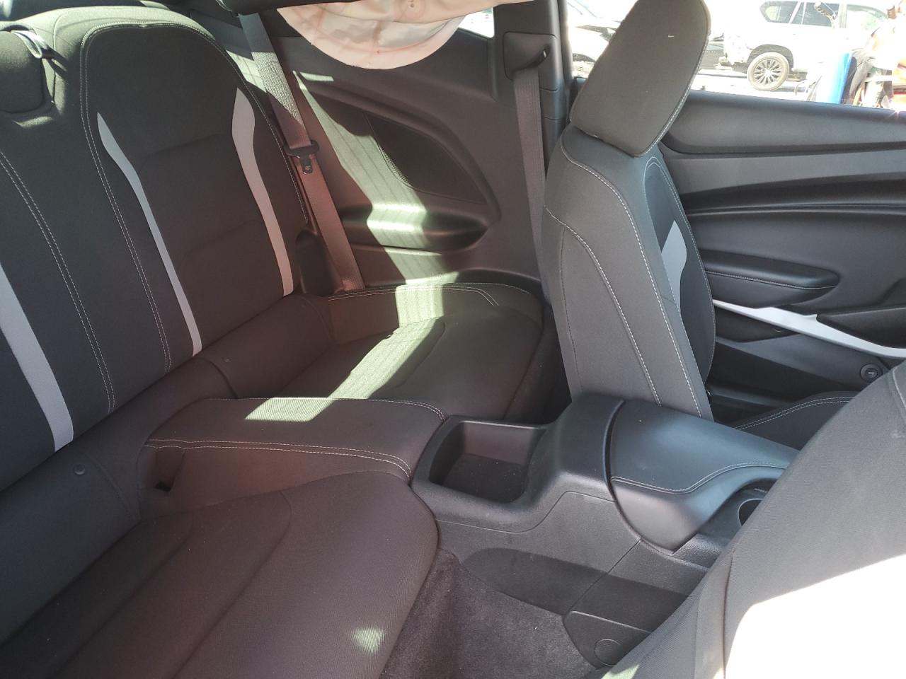 2020 Chevrolet Camaro - Image 10