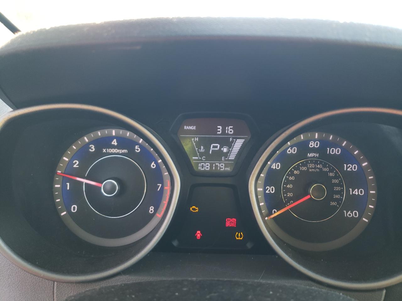 2014 Hyundai Elantra - Image 9