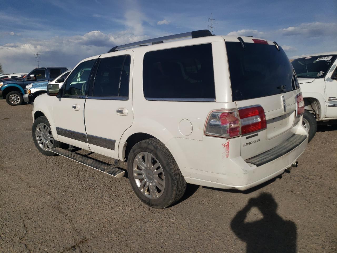 2012 Lincoln Navigator - Image 2