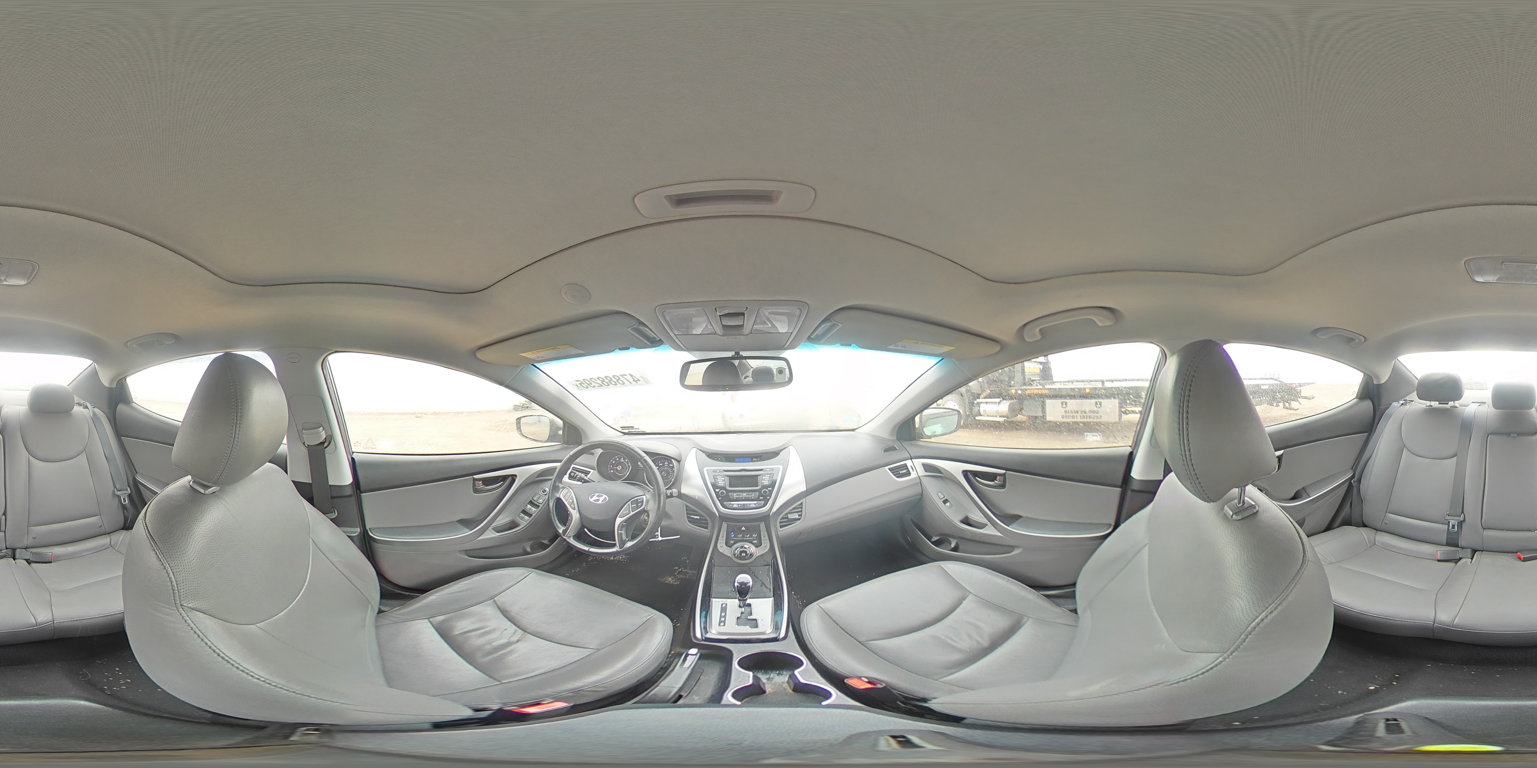2013 Hyundai Elantra - Image 12