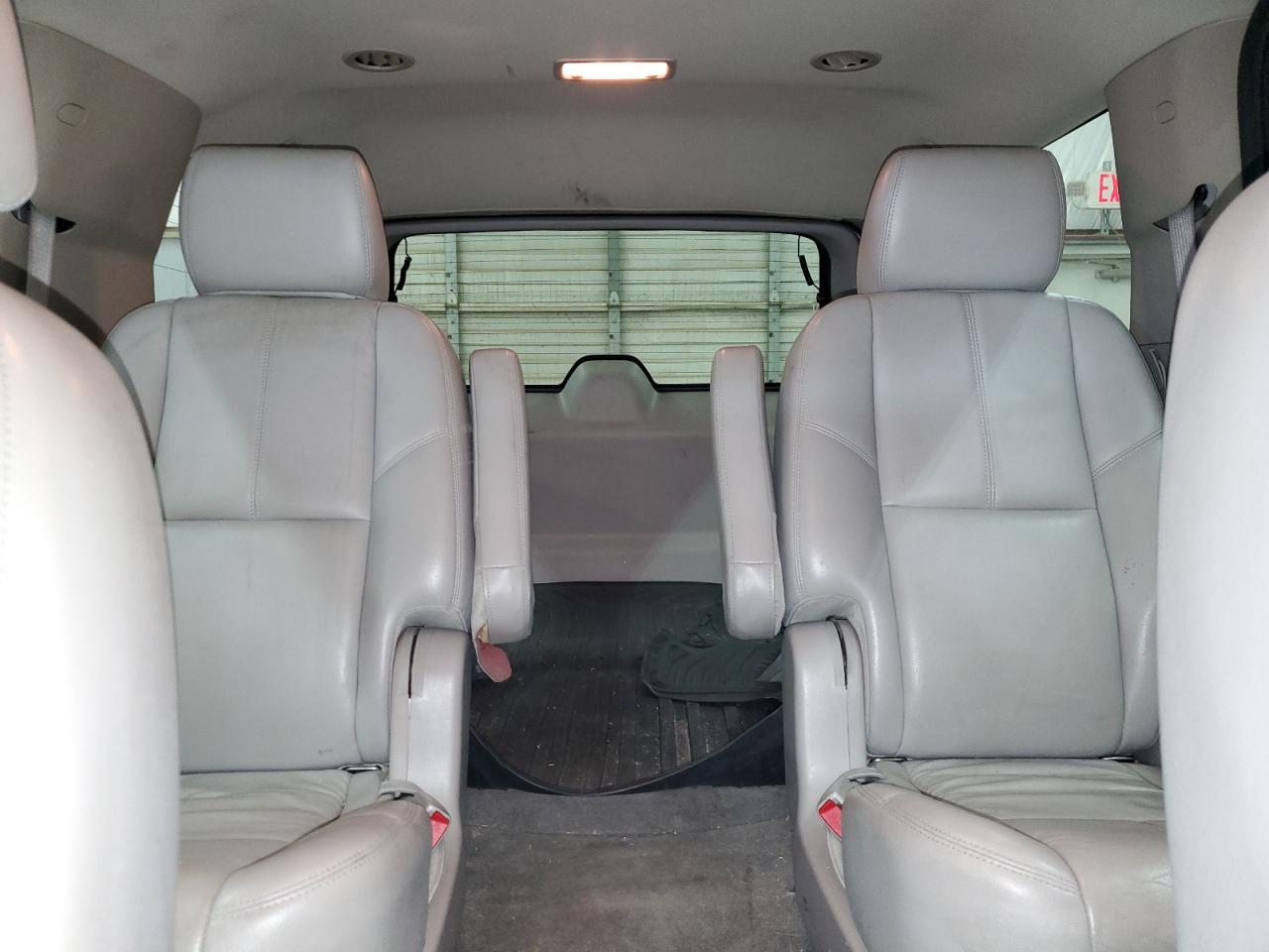 2013 Chevrolet Tahoe - Image 10