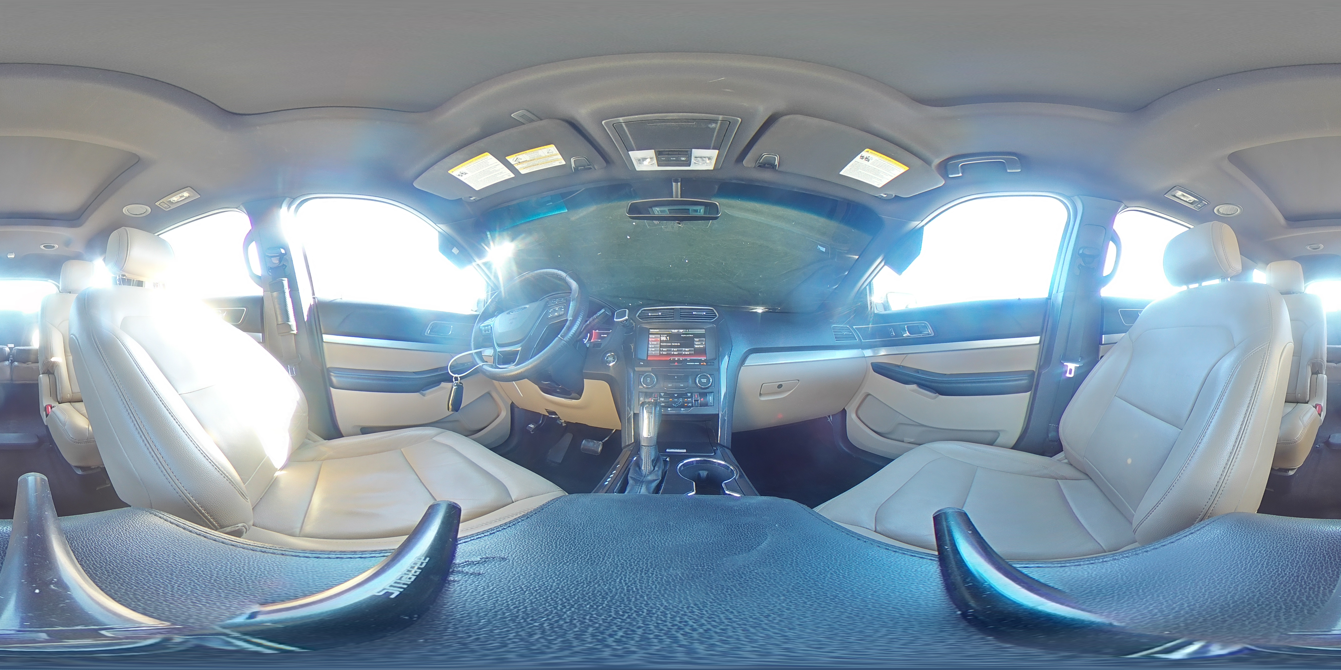 2016 Ford Explorer - Image 16