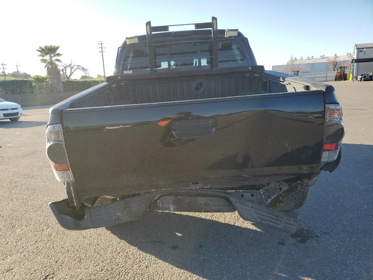 2015 Toyota Tacoma - Image 6
