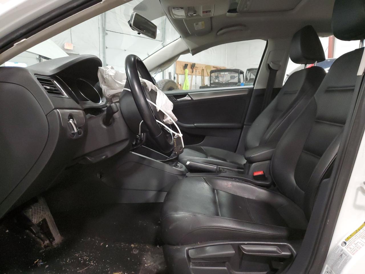 2015 Volkswagen Jetta - Image 7