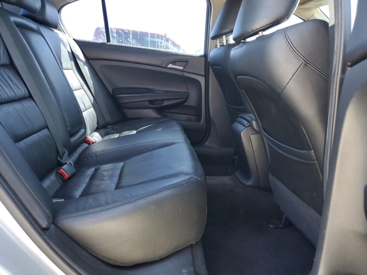 2011 Honda Accord - Image 11