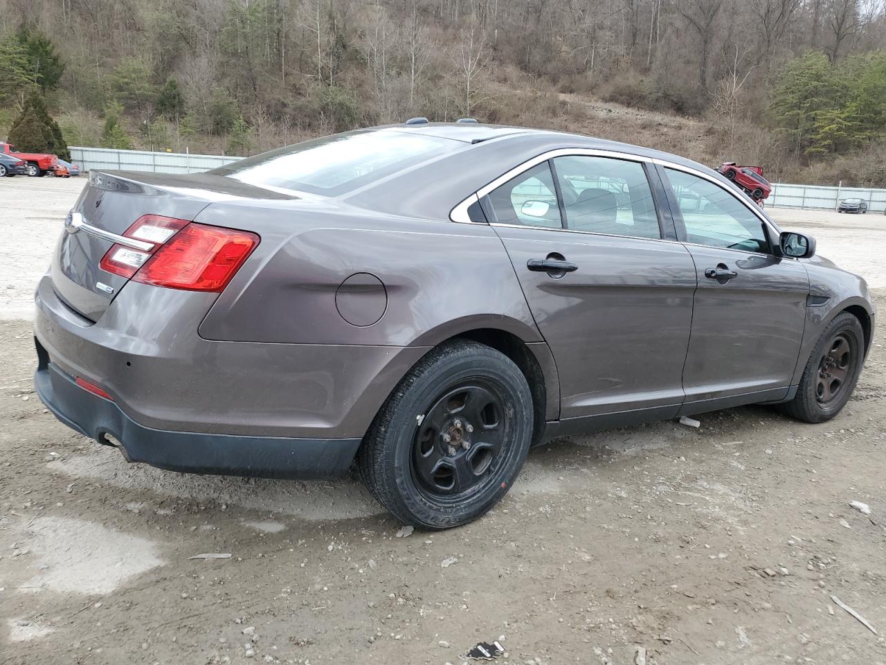 2015 Ford Taurus - Image 3