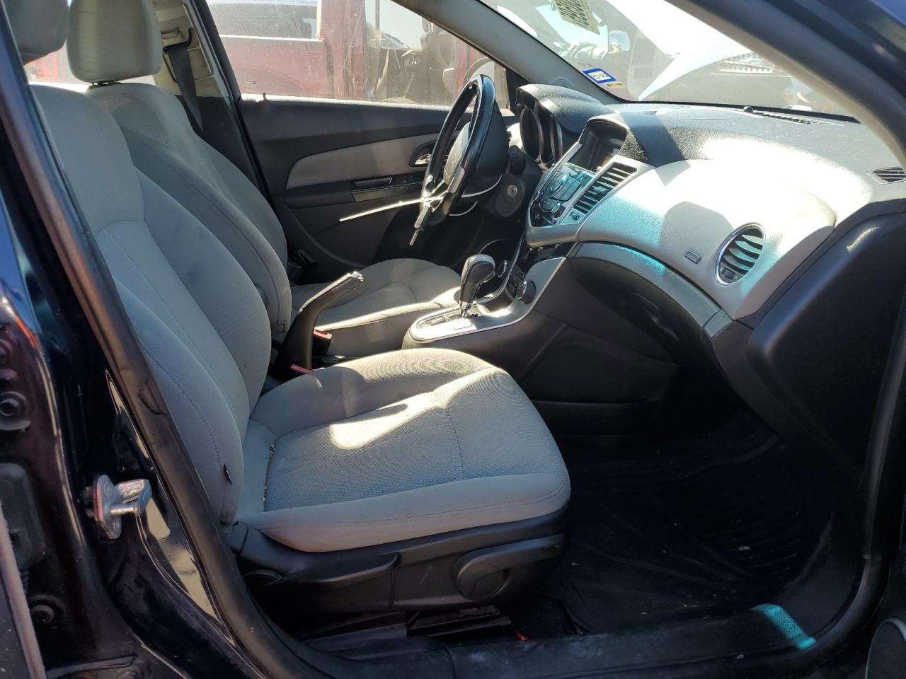 2011 Chevrolet Cruze - Image 7