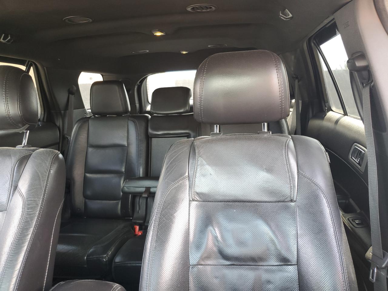 2014 Ford Explorer - Image 10