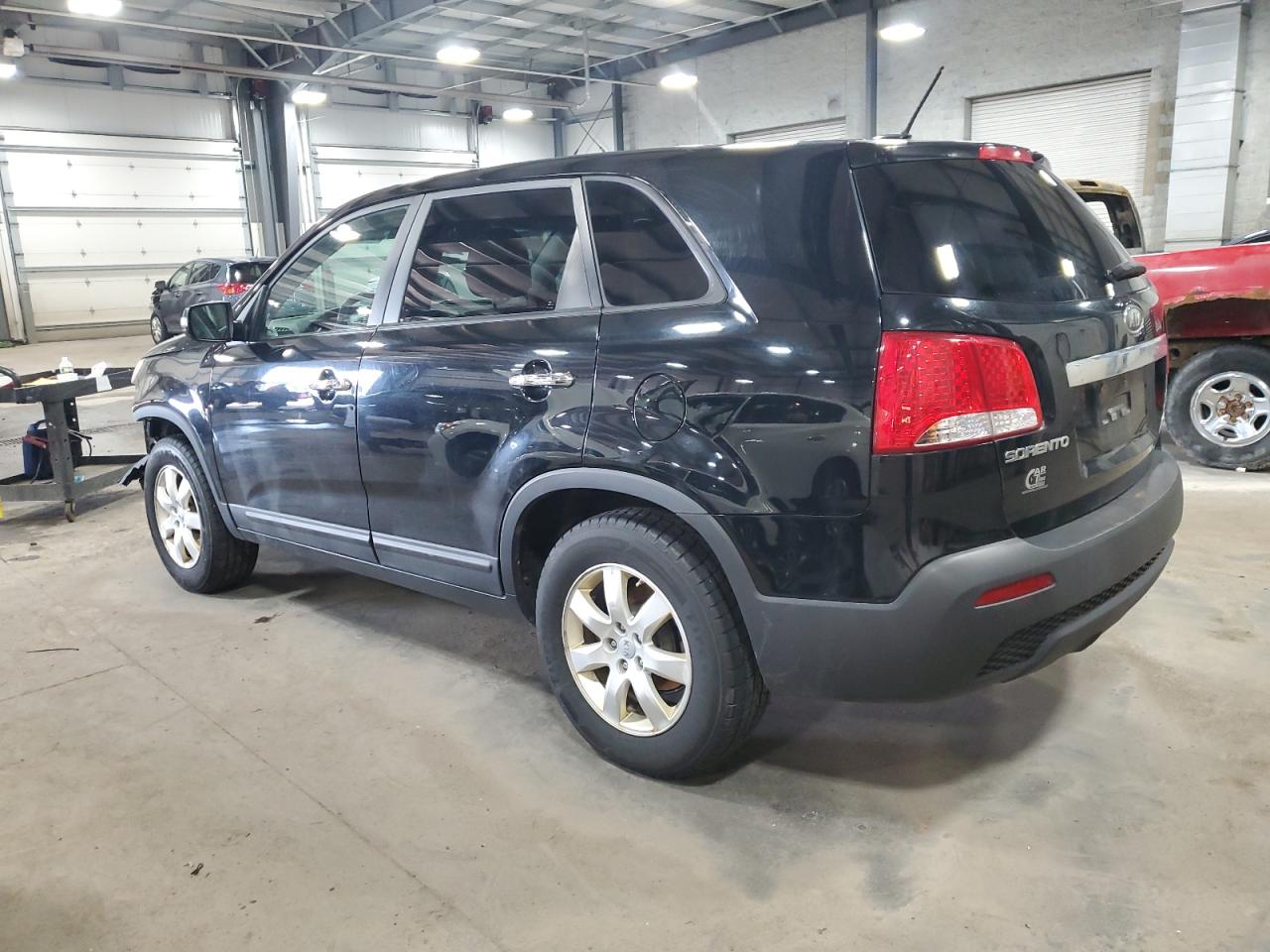 2012 Kia Sorento - Image 2