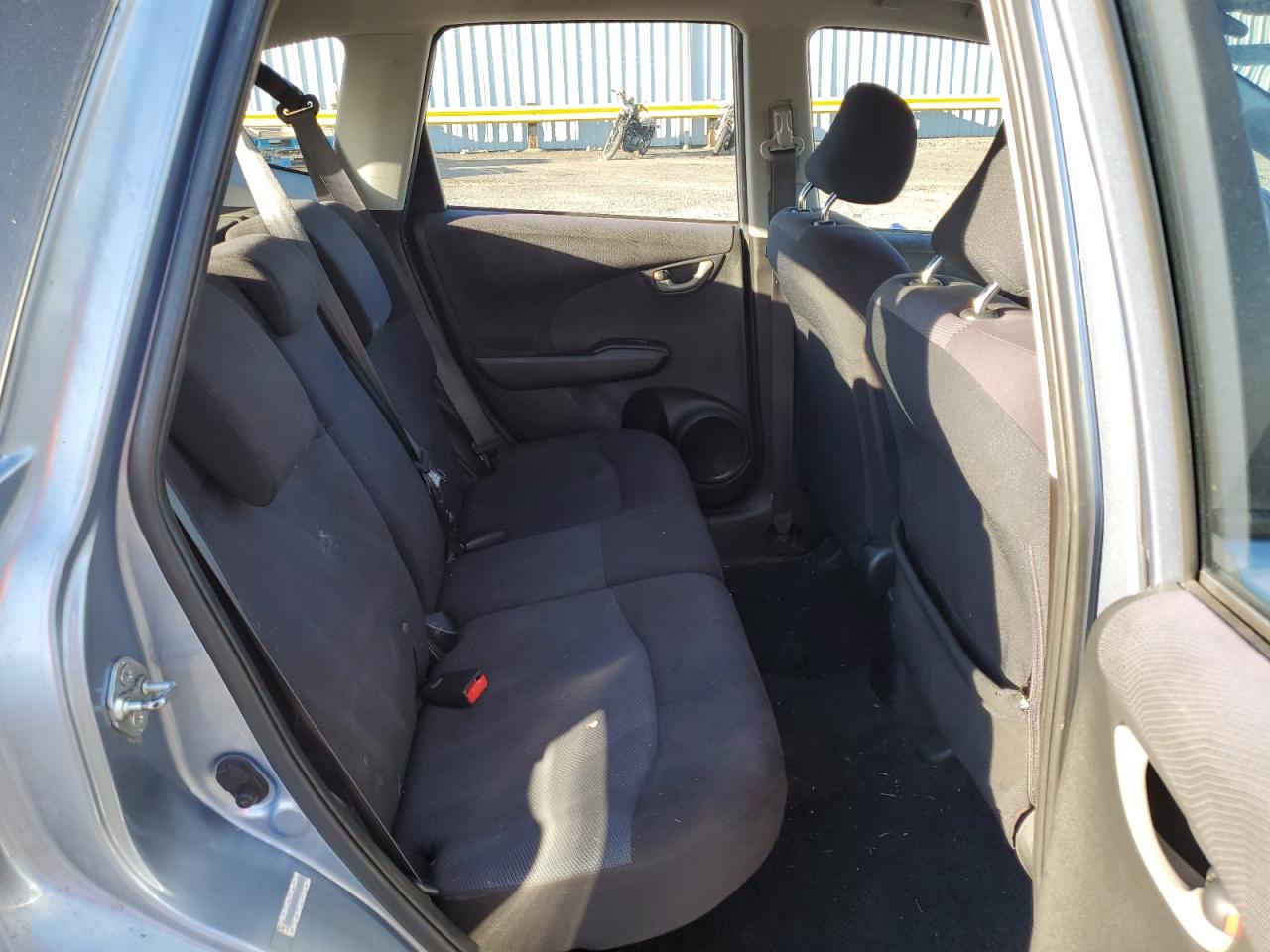 2011 Honda Fit - Image 10