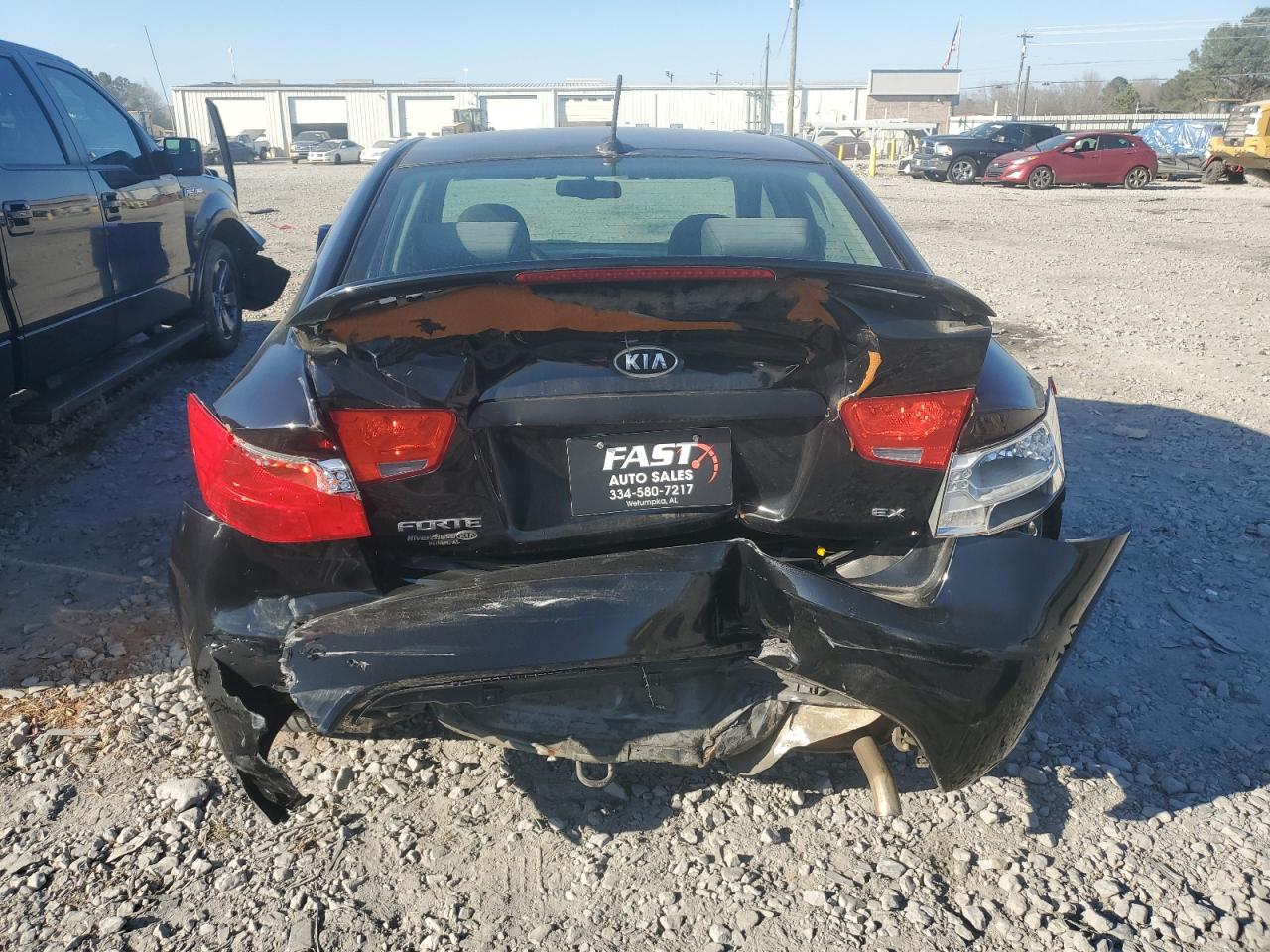 2013 Kia Forte - Image 6