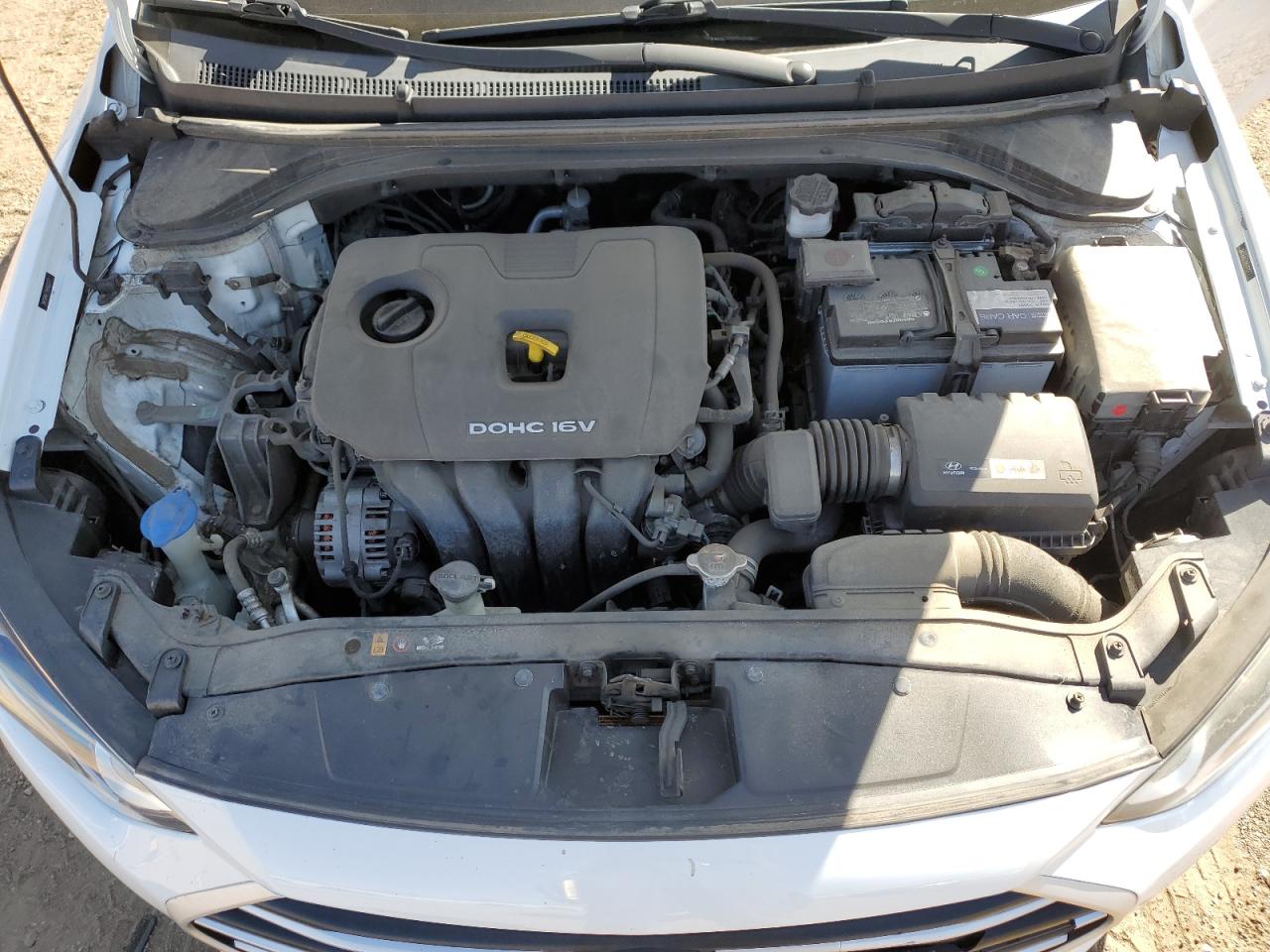 2017 Hyundai Elantra - Image 11